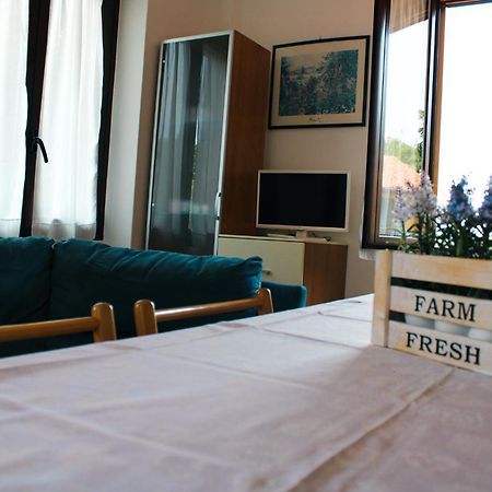 Camping La Rocca Manerba del Garda Ngoại thất bức ảnh
