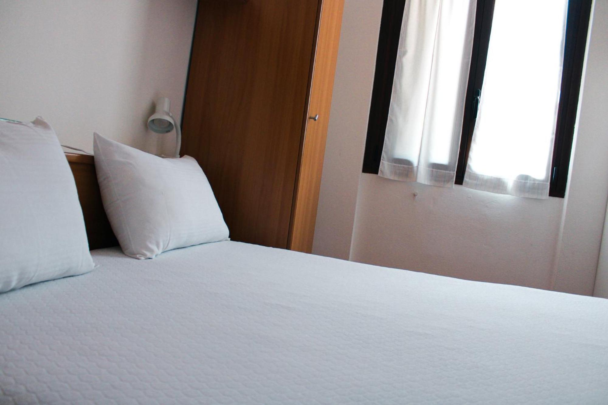 Camping La Rocca Manerba del Garda Ngoại thất bức ảnh