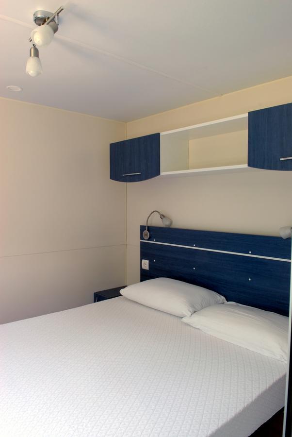 Camping La Rocca Manerba del Garda Ngoại thất bức ảnh