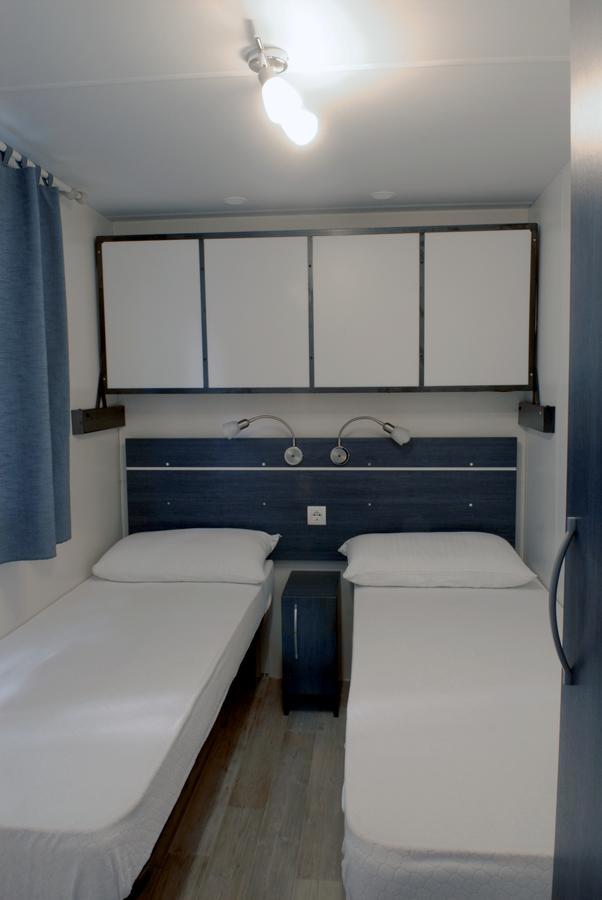 Camping La Rocca Manerba del Garda Ngoại thất bức ảnh